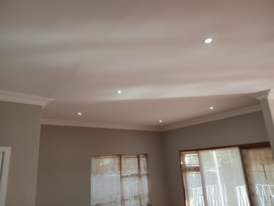 4 Bedroom Property for Sale in Despatch Central Eastern Cape